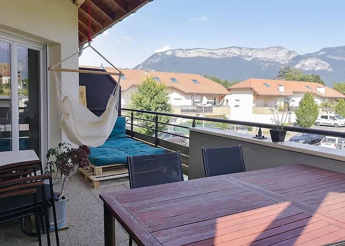 Bel Appartement Style Industriel , A 2 Pas Du Lac