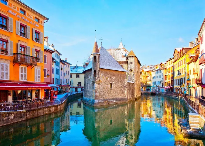 Bel Appartement Style Industriel , A 2 Pas Du Lac